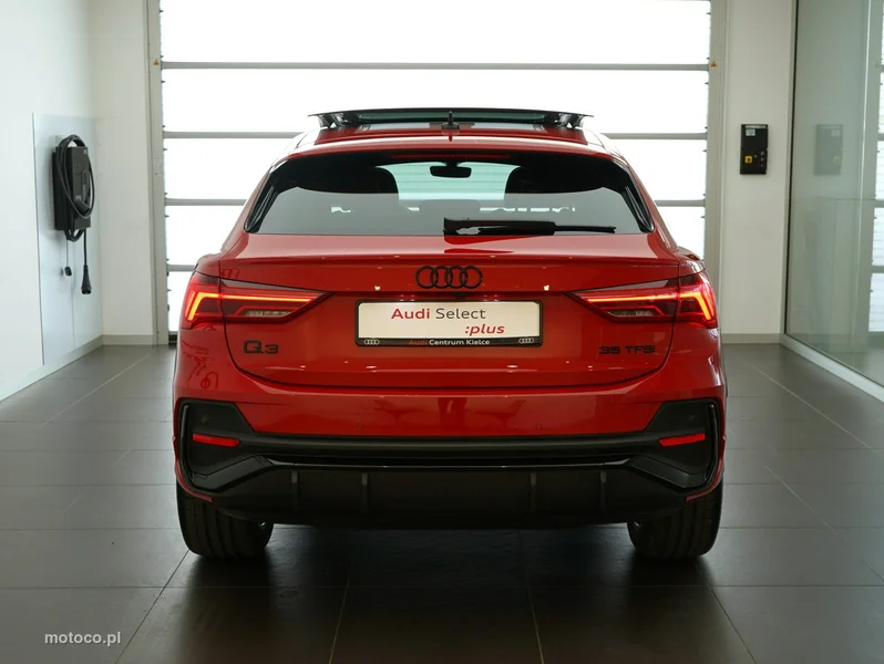 Audi Q3 F3 3
