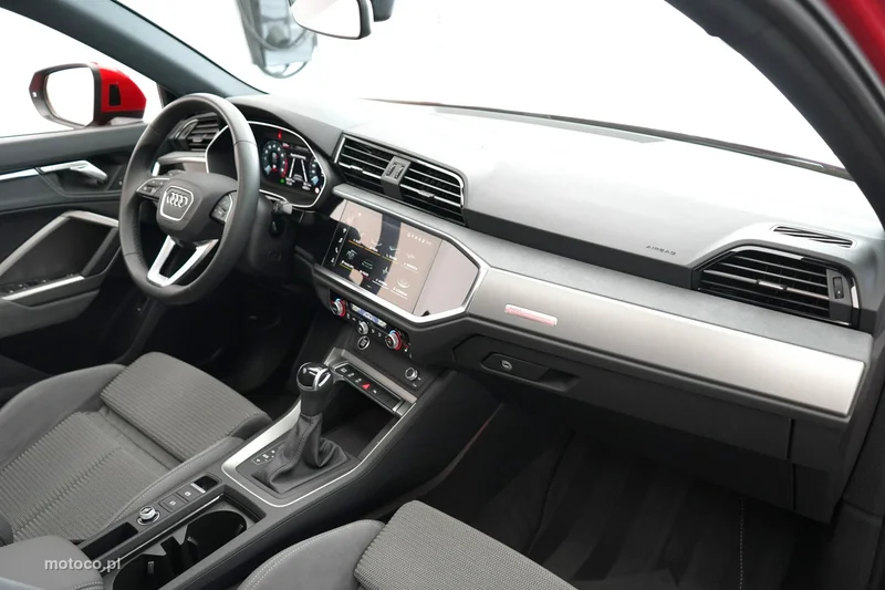 Audi Q3 F3 28