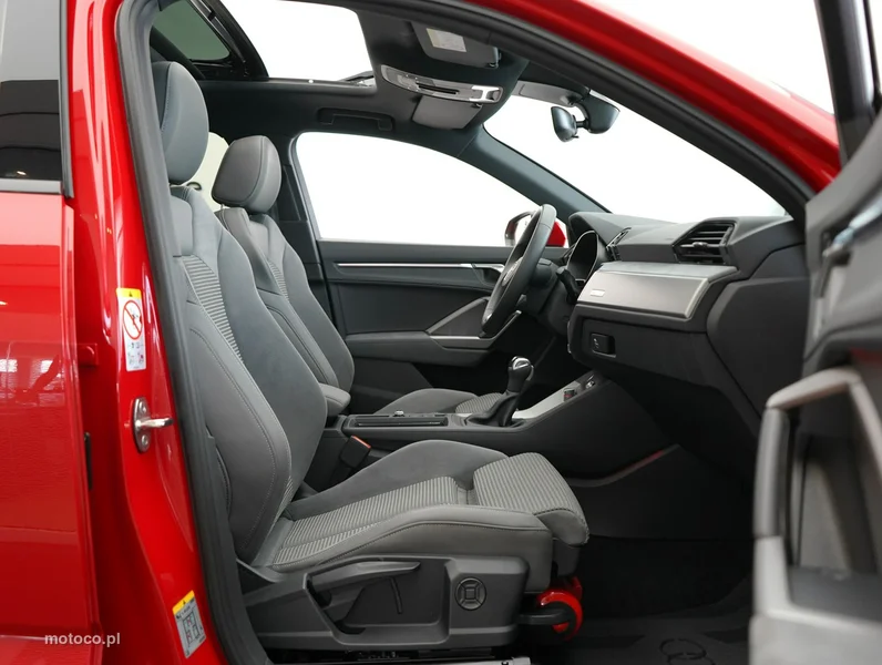 Audi Q3 F3 29