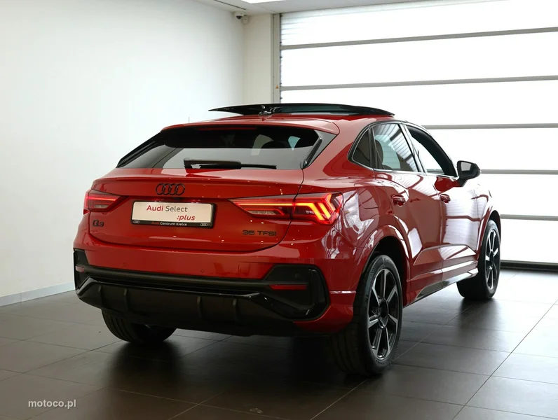 Audi Q3 F3 4