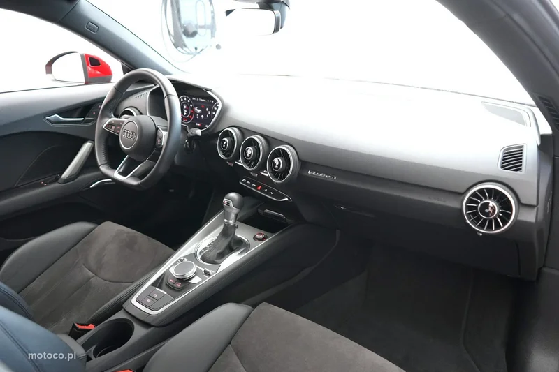 Audi TT 8S 25