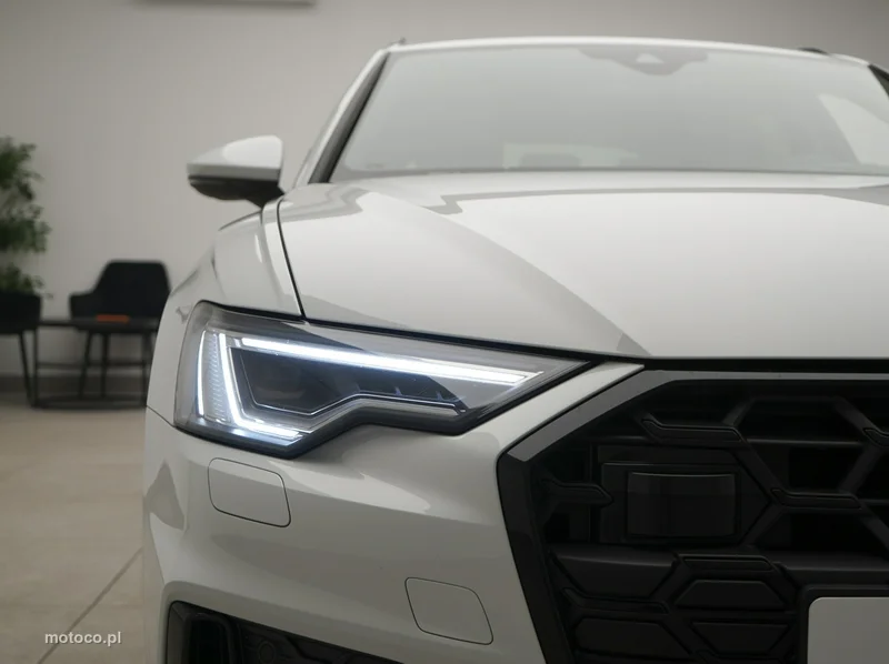 Audi A6 C8 12