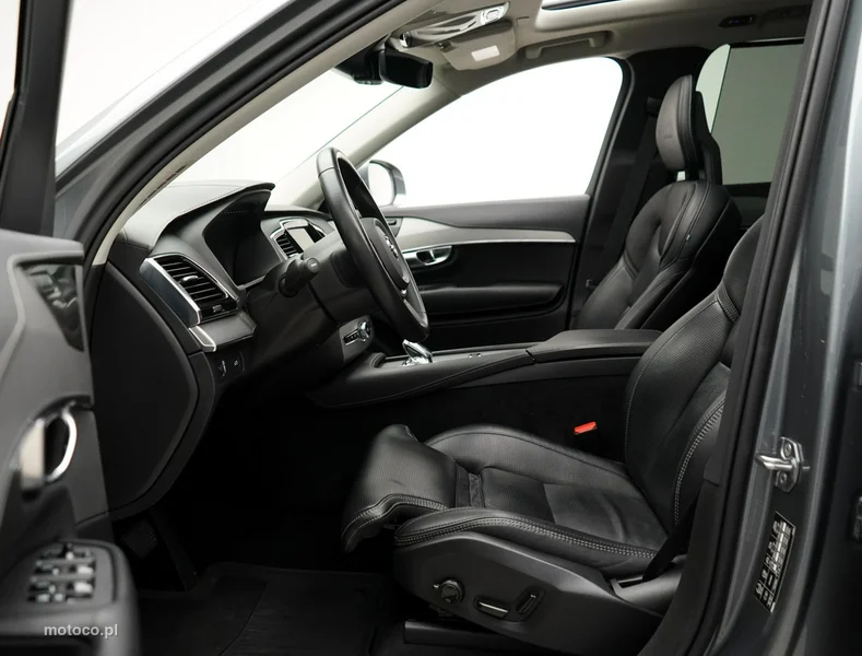 Volvo XC 90 15