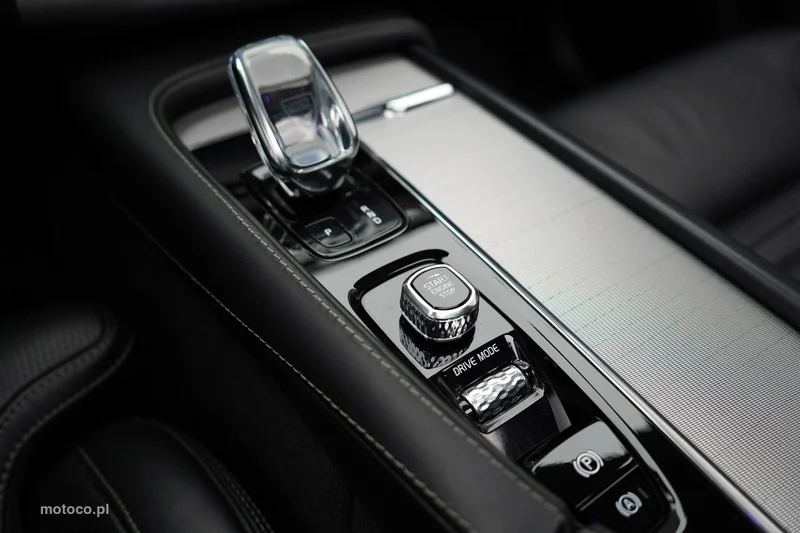 Volvo XC 90 17