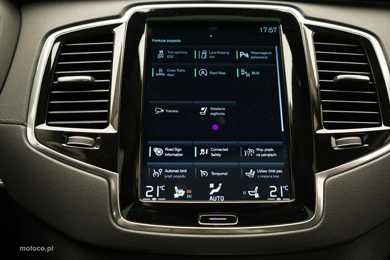 Volvo XC 90 25