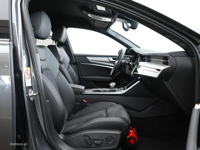 Audi A6 C8 27