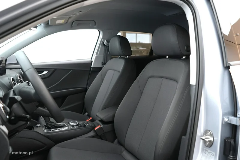 Audi Q2 11