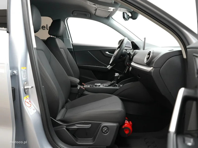 Audi Q2 25