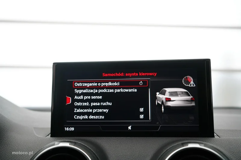 Audi Q2 30