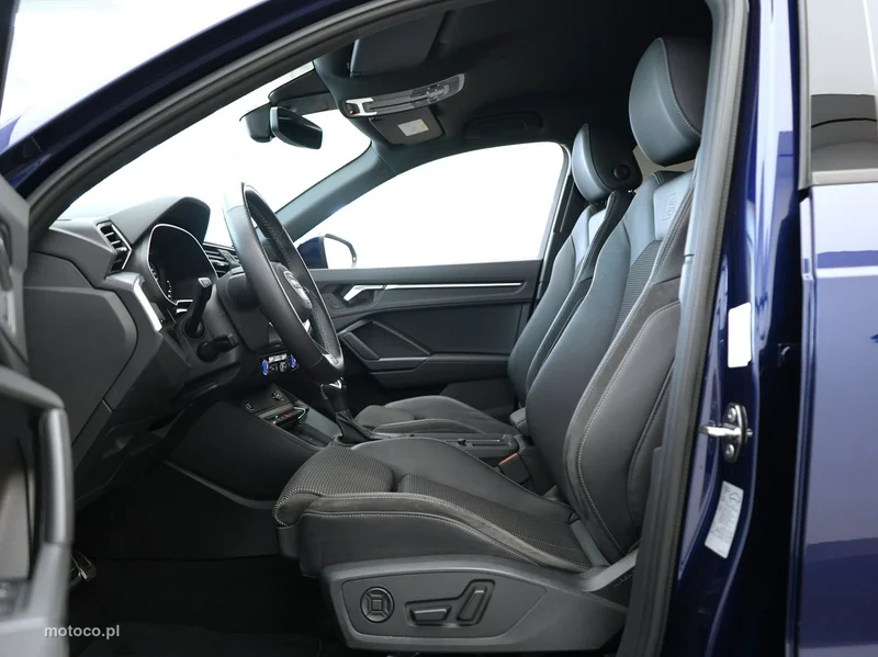 Audi Q3 F3 12
