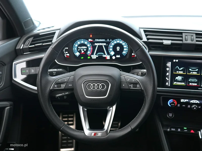 Audi Q3 F3 18