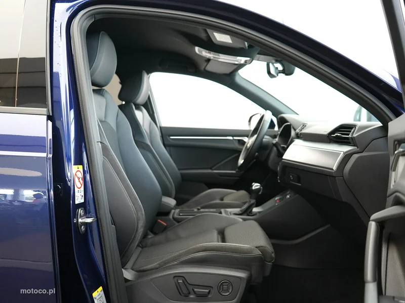 Audi Q3 F3 25