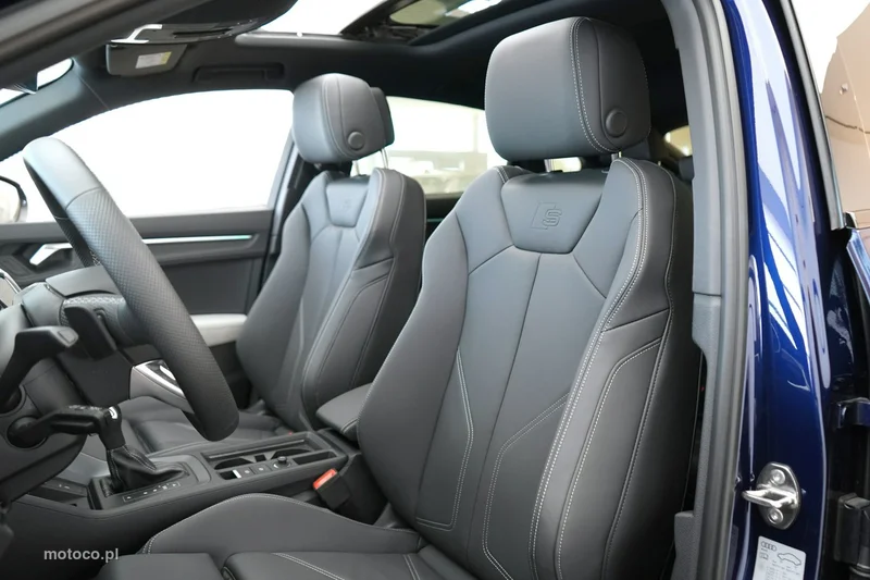 Audi Q3 F3 14