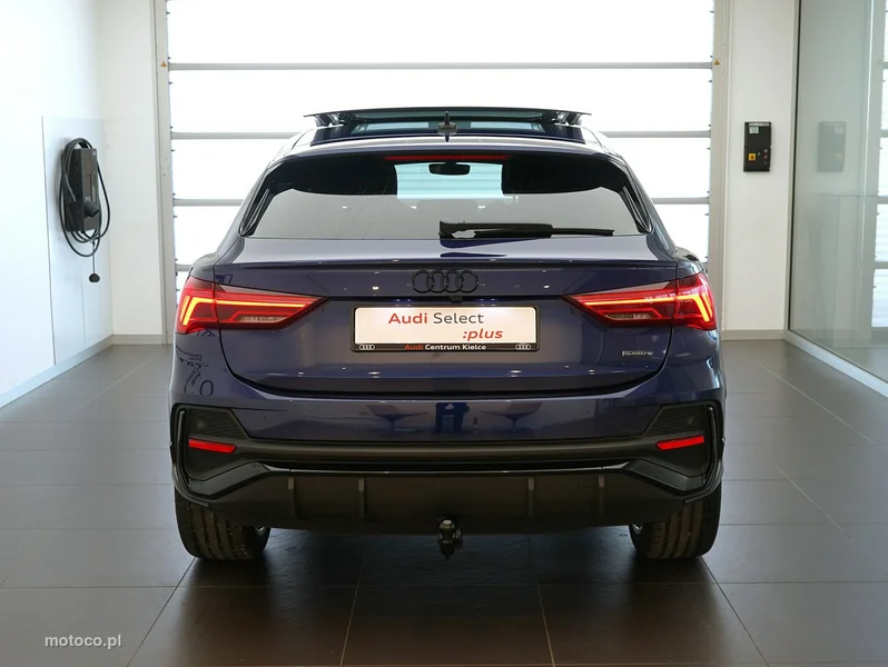 Audi Q3 F3 3