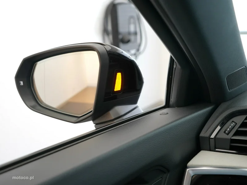 Audi Q3 F3 25