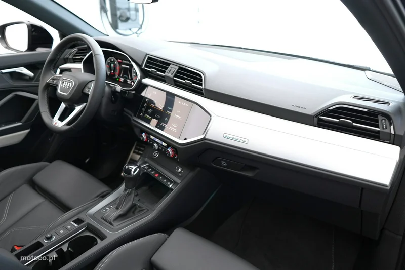 Audi Q3 F3 28