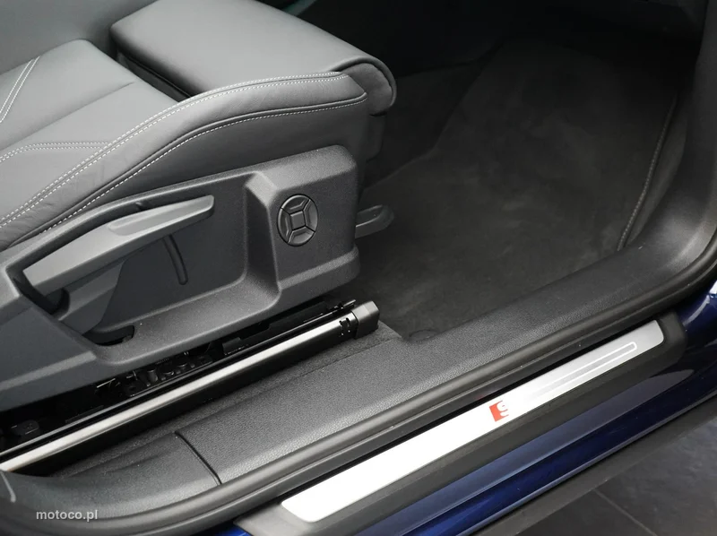 Audi Q3 F3 30