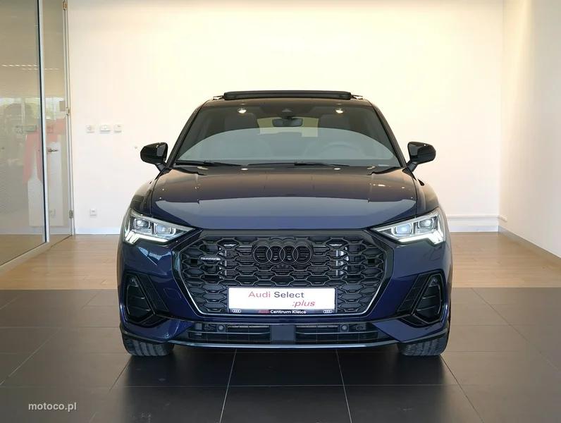 Audi Q3 F3 6