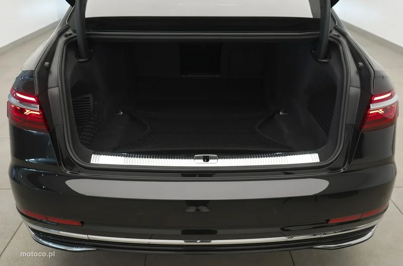 Audi A8 D5 11