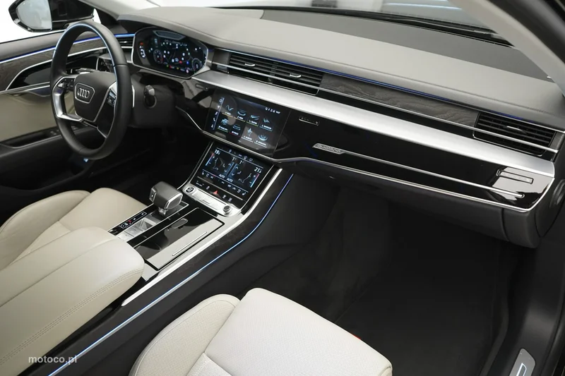 Audi A8 D5 22