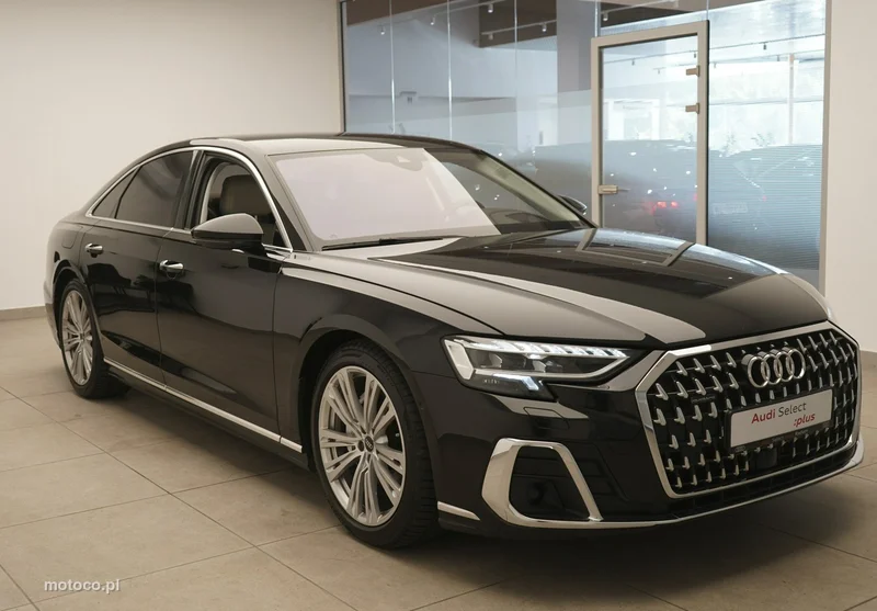 Audi A8 D5 6