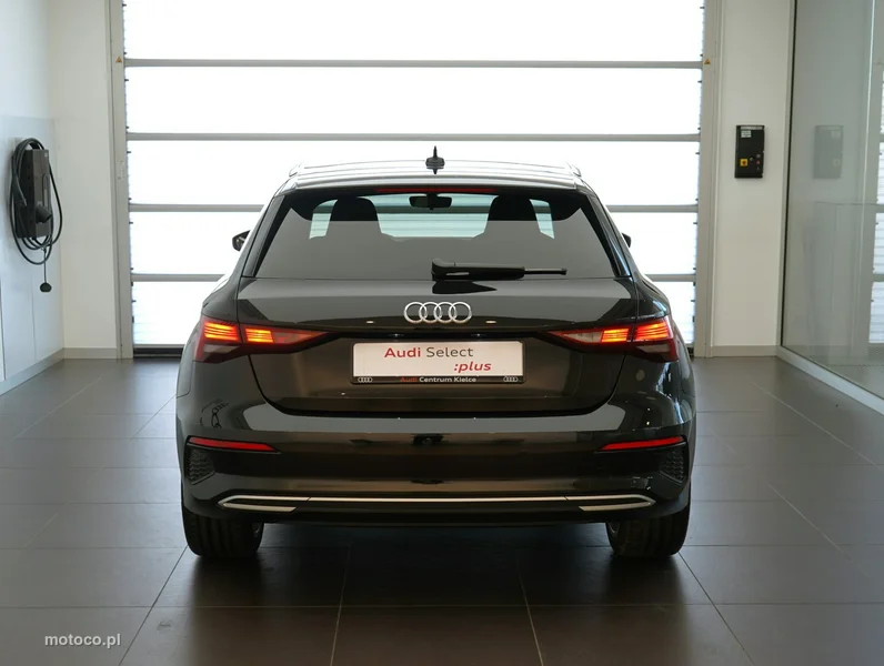 Audi A3 8Y 3