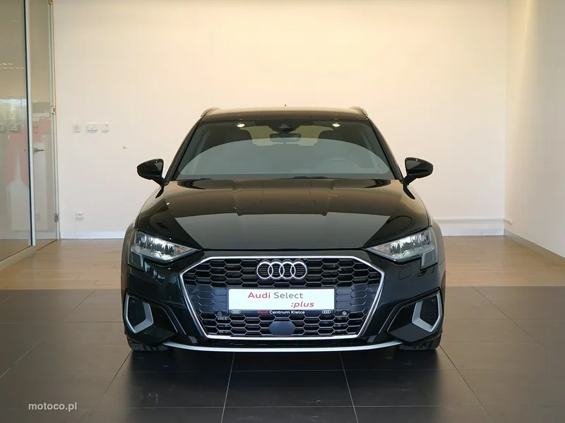Audi A3 8Y 6