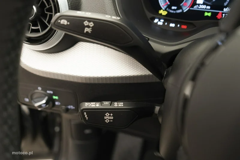 Audi Q2 14