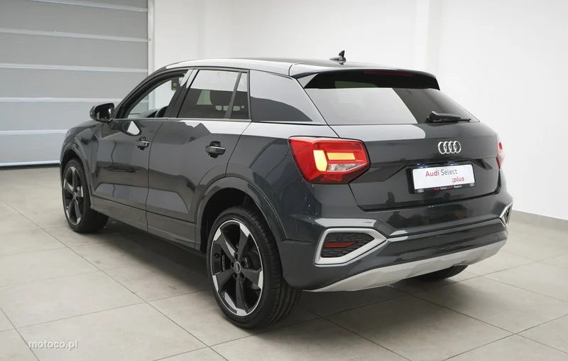 Audi Q2 4