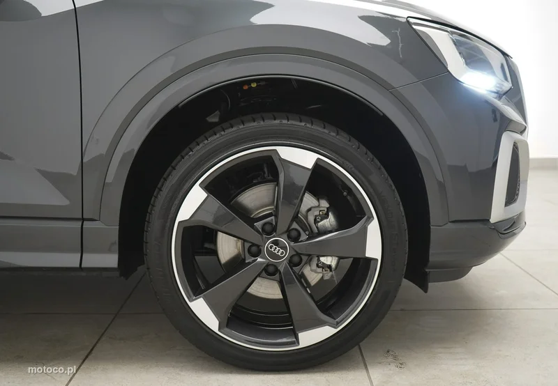 Audi Q2 7