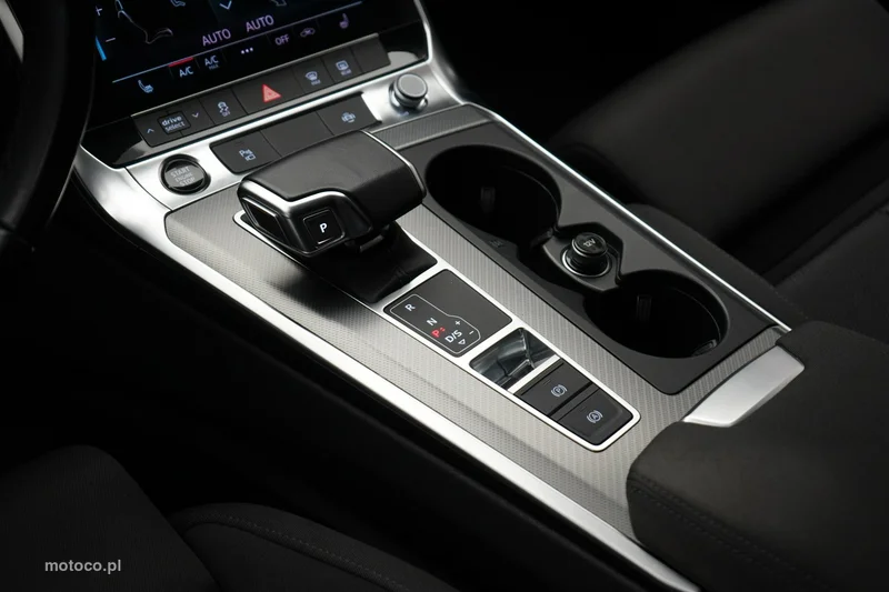 Audi A6 C8 15