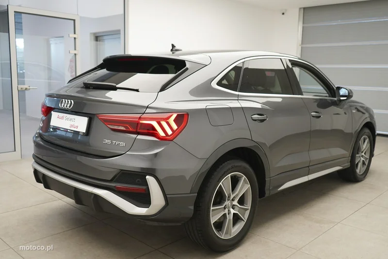 Audi Q3 F3 2