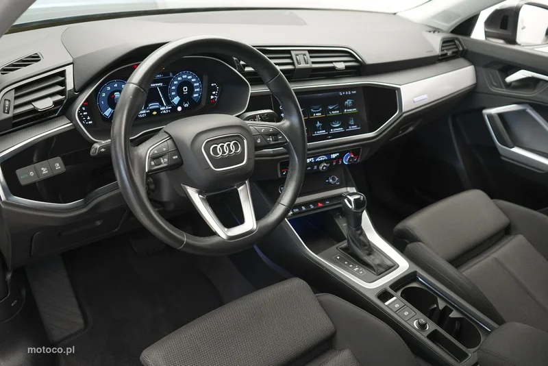 Audi Q3 F3 15