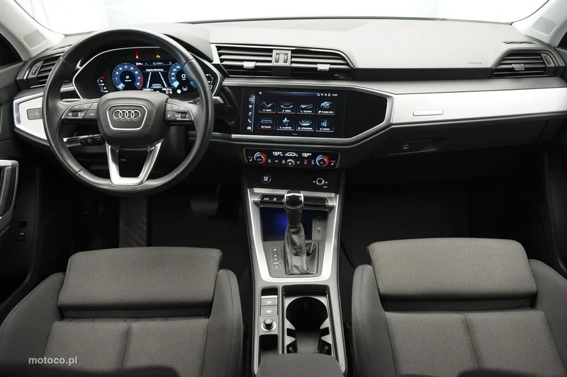 Audi Q3 F3 18