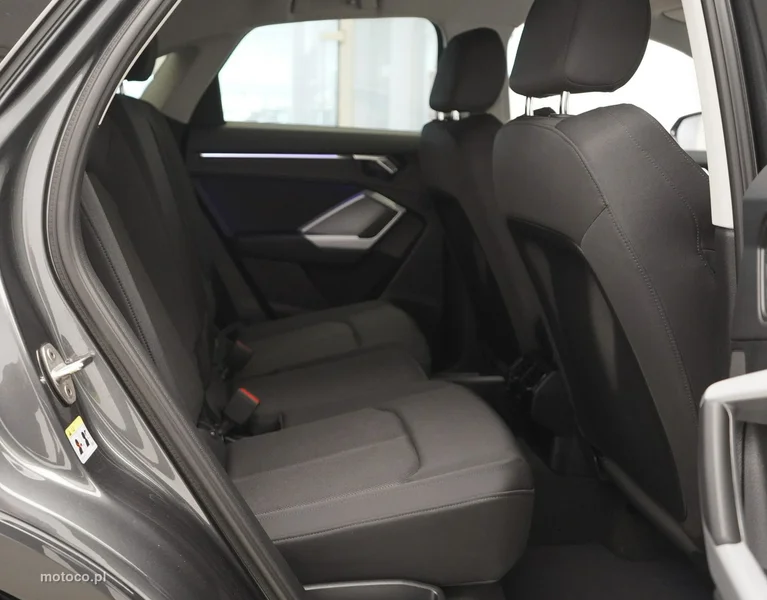 Audi Q3 F3 23