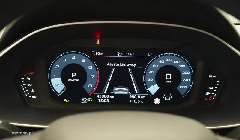 Audi Q3 F3 24