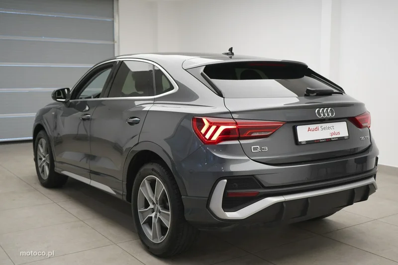 Audi Q3 F3 4