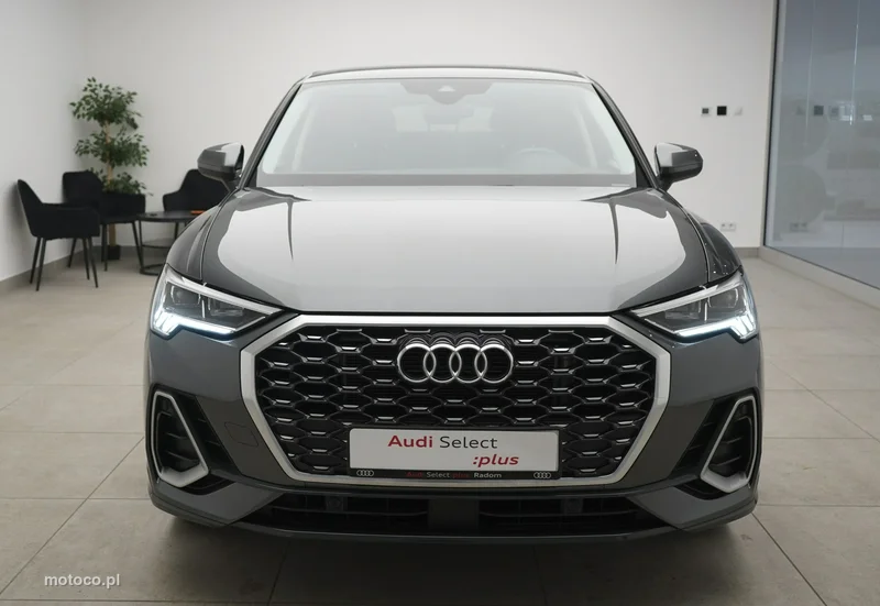 Audi Q3 F3 5