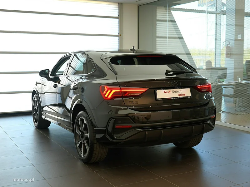 Audi Q3 F3 2