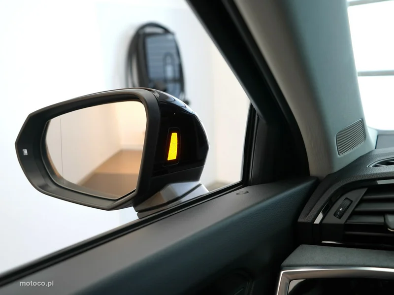 Audi Q3 F3 22