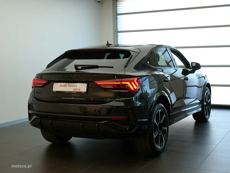 Audi Q3 F3 4