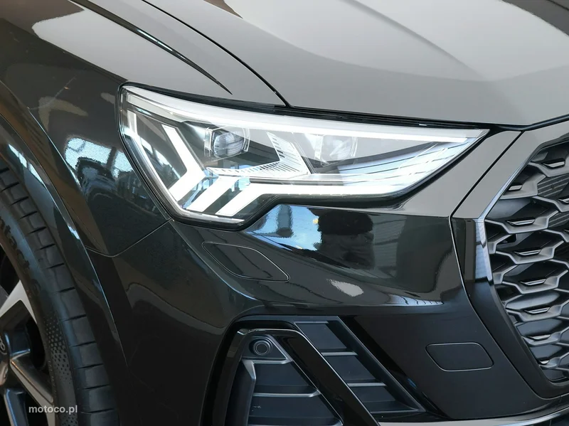 Audi Q3 F3 9