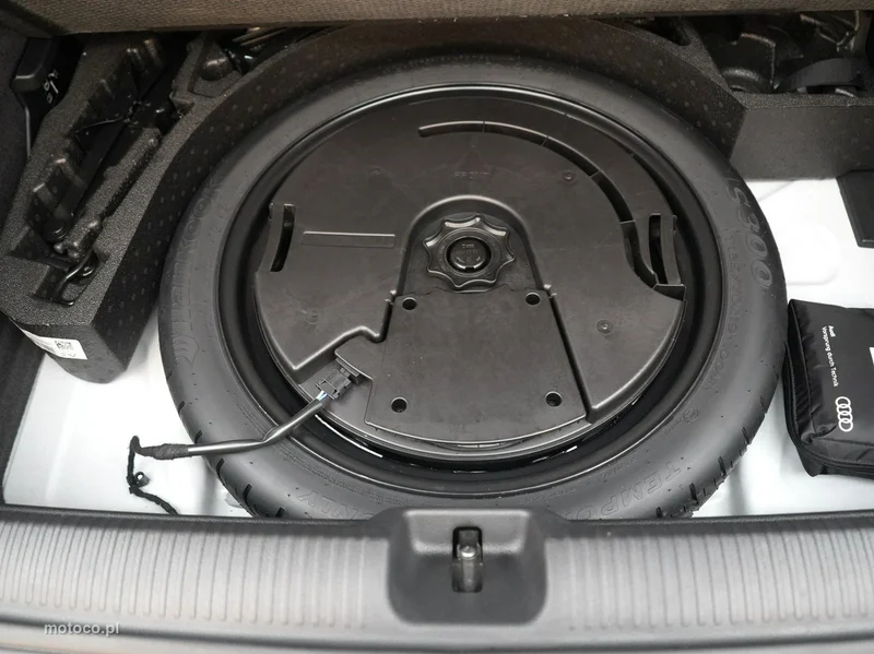 Audi Q2 11