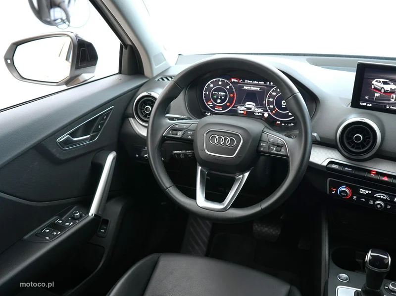 Audi Q2 25