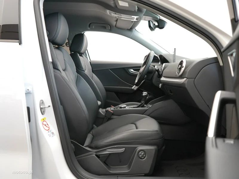 Audi Q2 28