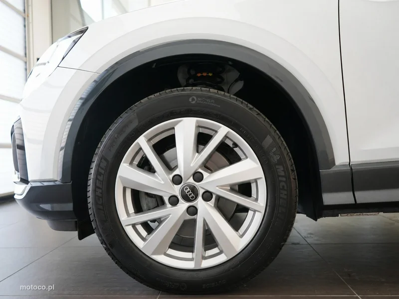 Audi Q2 10