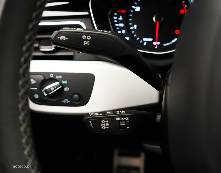 Audi A4 B9 28