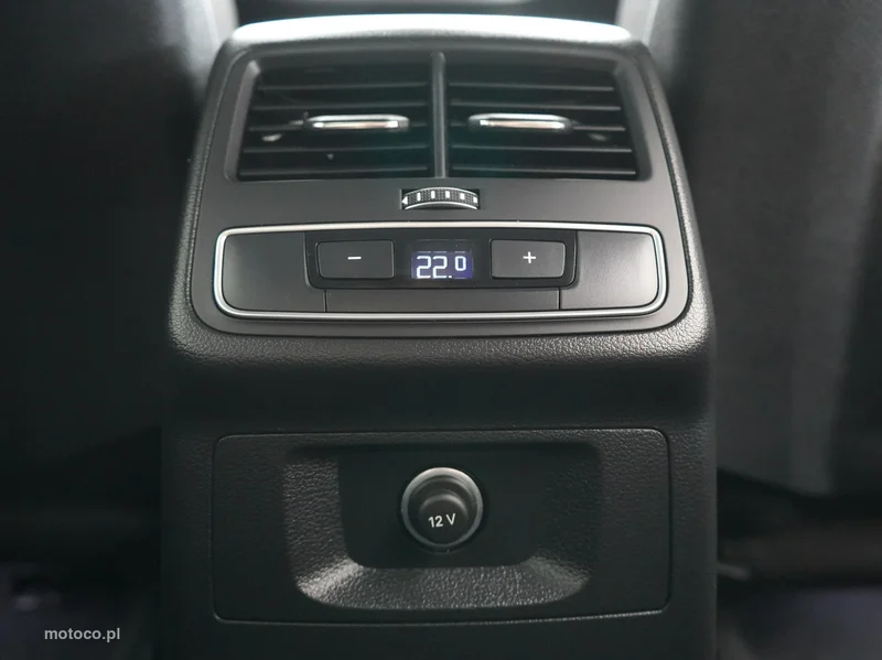 Audi A4 B9 30