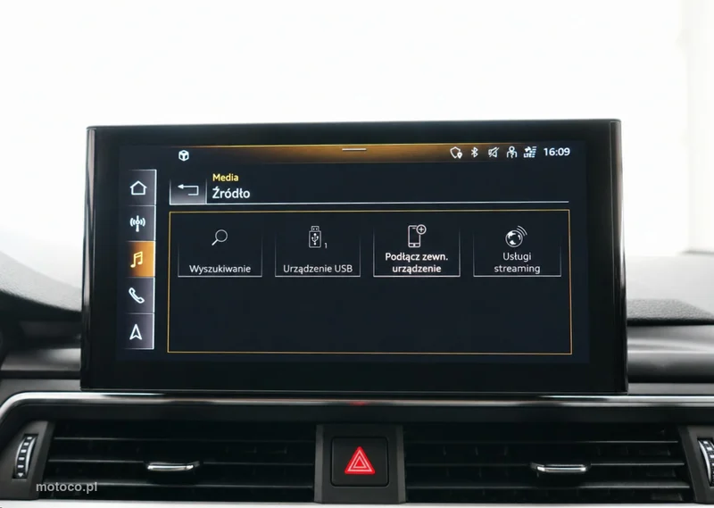 Audi A4 B9 32