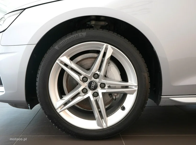 Audi A4 B9 8